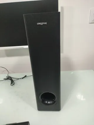 Barra de sonido Creative con subwoofer