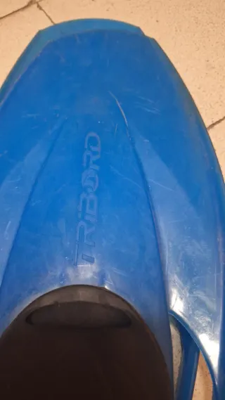 Aletas de natación naranjas