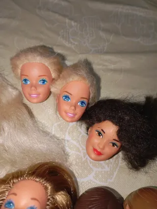 Lotto teste Barbie e Ken, famiglia cuore