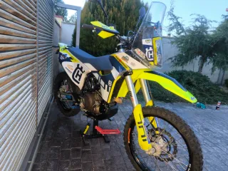 Husqvarna 701 Rally 2024 con sólo 6000km