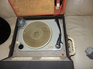 Tocadiscos Melodial.