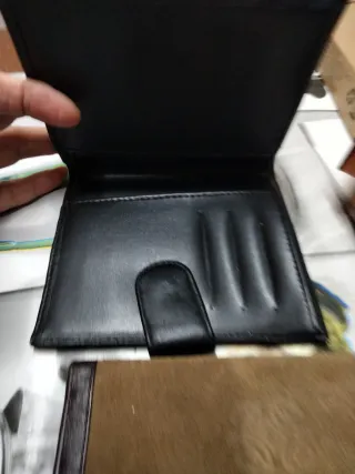 Carteras de piel marrones