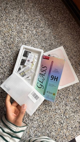 iPhone 13 Rosa + Cristal Templado