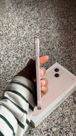 iPhone 13 Rosa + Cristal Templado