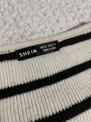 Jersey Shein Rayas Blanco y Negro.