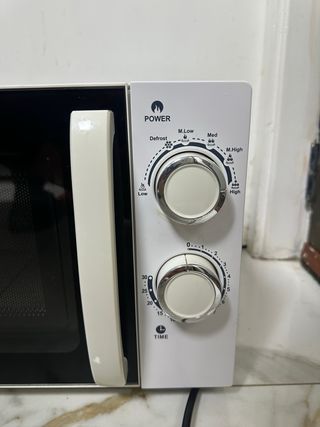 Microondas Orbegozo Blanco