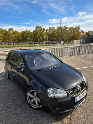 Volkswagen Golf Gti Pirelli Edition