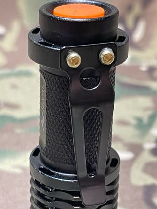 Linterna Táctica 300 lumens