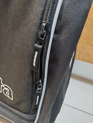 Mochila deportiva Kipsta negra