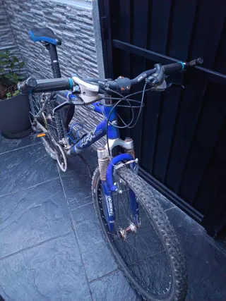 Bicicleta de Montaña Azul