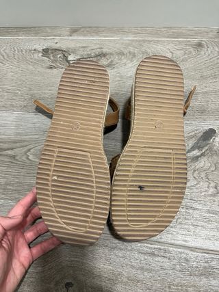 Sandalias Refresh Beige/Marrón Cuña