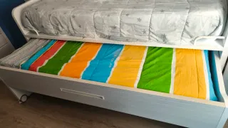 Cama nido doble con mesa y estantería