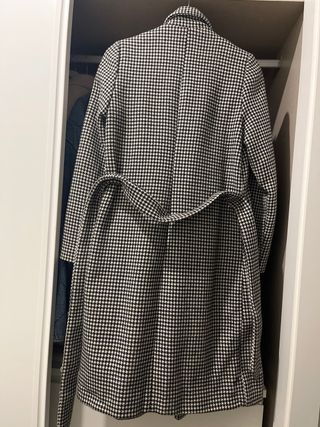 Abrigo Stradivarius pata de gallo