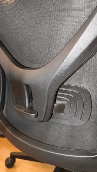 Silla de oficina ergonómica negra