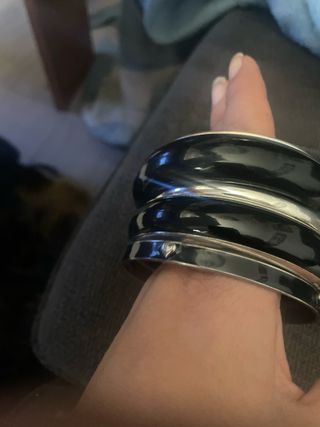 Juego 5 pulseras plateadas y negras