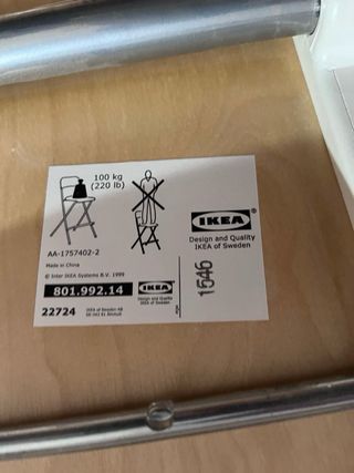 Taburetes Ikea Madera y Metal.