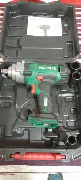 Atornillador de impacto Parkside