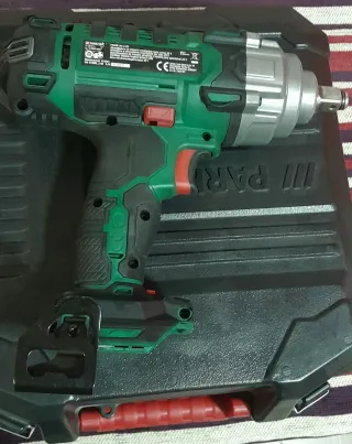 Atornillador de impacto Parkside