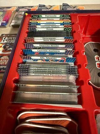 Marvel Champions + Expansiones + Fundas