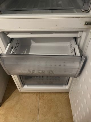 Electrodoméstico nevera Beko blanca