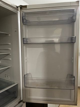 Electrodoméstico nevera Beko blanca