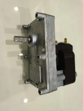 Motorriduttore per stufa a pellet, resistenza, candela