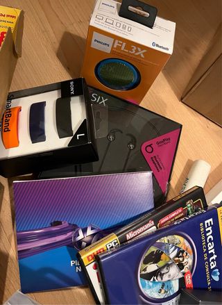Lote tecnología: MP3, CD, DVD, Blu-ray, iPhone