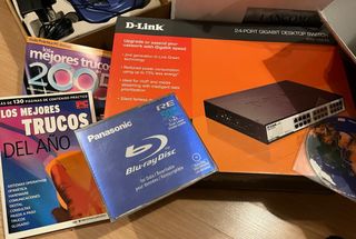 Lote tecnología: MP3, CD, DVD, Blu-ray, iPhone