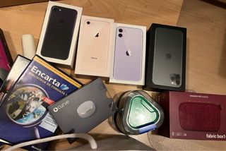 Lote tecnología: MP3, CD, DVD, Blu-ray, iPhone