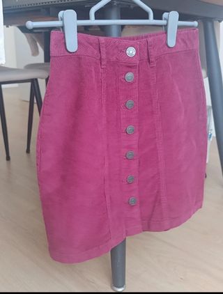 Falda de pana Stradivarius granate