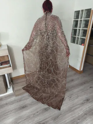 Vestido de fiesta largo con pedrería