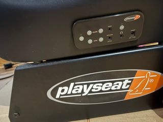 Playseat SVR Volante y Pedales
