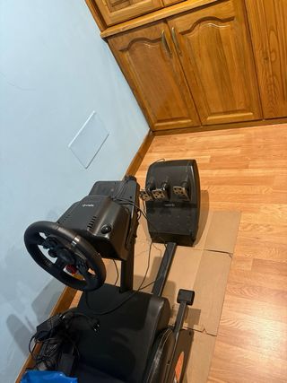 Playseat SVR Volante y Pedales
