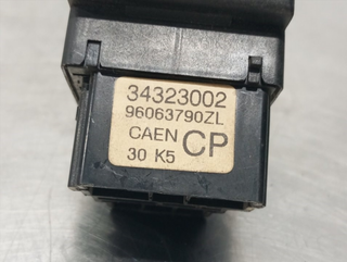 MANDO INTERMITENTES CITROEN XANTIA BERLINA 960637