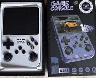 Consola Portátil R36S nueva