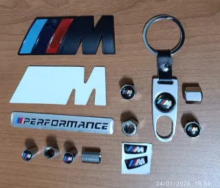 Pack BMW M: emblema, llavero y tapones válvulas