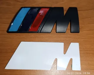Pack BMW M: emblema, llavero y tapones válvulas