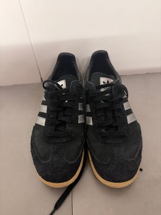 Adidas Samba Zapatillas Negras y Plateadas