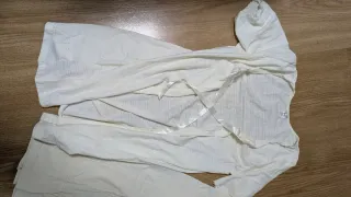 Batín y camisón blanco