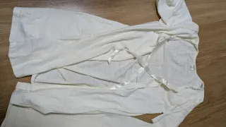 Batín y camisón blanco