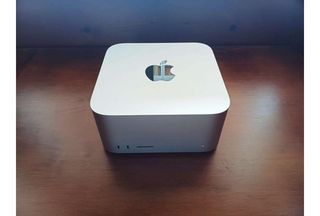 Mac Studio - Chip M1 Max (24 núc. de GPU)