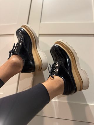 Zapatos Jeffrey Campbell Negros y Beige