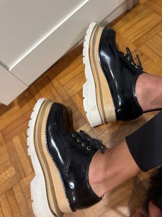 Zapatos Jeffrey Campbell Negros y Beige