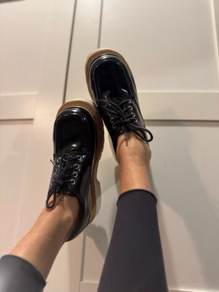 Zapatos Jeffrey Campbell Negros y Beige