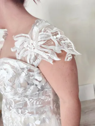 Vestido de Novia Blanco y por debajo amarillo
