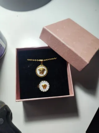 Conjunto Versace Collar y Anillo Oro Blanco