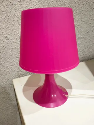Lámpara de mesa rosa para dormitorio