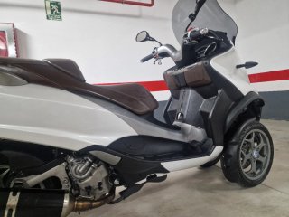 Piaggio MP3 500 business Cilindrada 500 cv43
