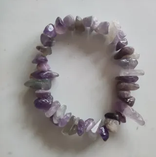 Collares de piedras naturales