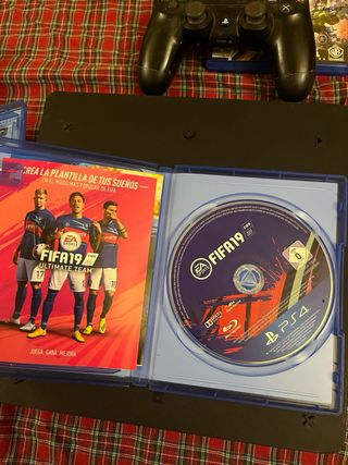 Consola PS4 Slim Negra + 5 Juegos